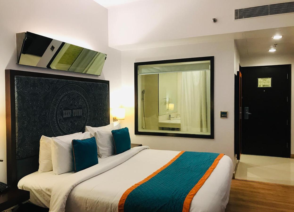 Golden Tulip City Centre Gurgaon Exterior photo