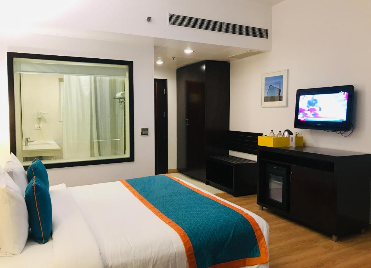 Golden Tulip City Centre Gurgaon Exterior photo
